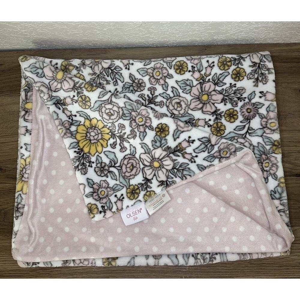 Sigrid Olsen Pink Floral Reversible Plush Throw with Polka Dot Backing